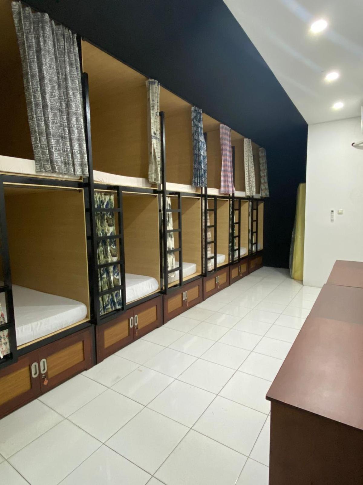 Innbox Hostel Sorong Ngoại thất bức ảnh